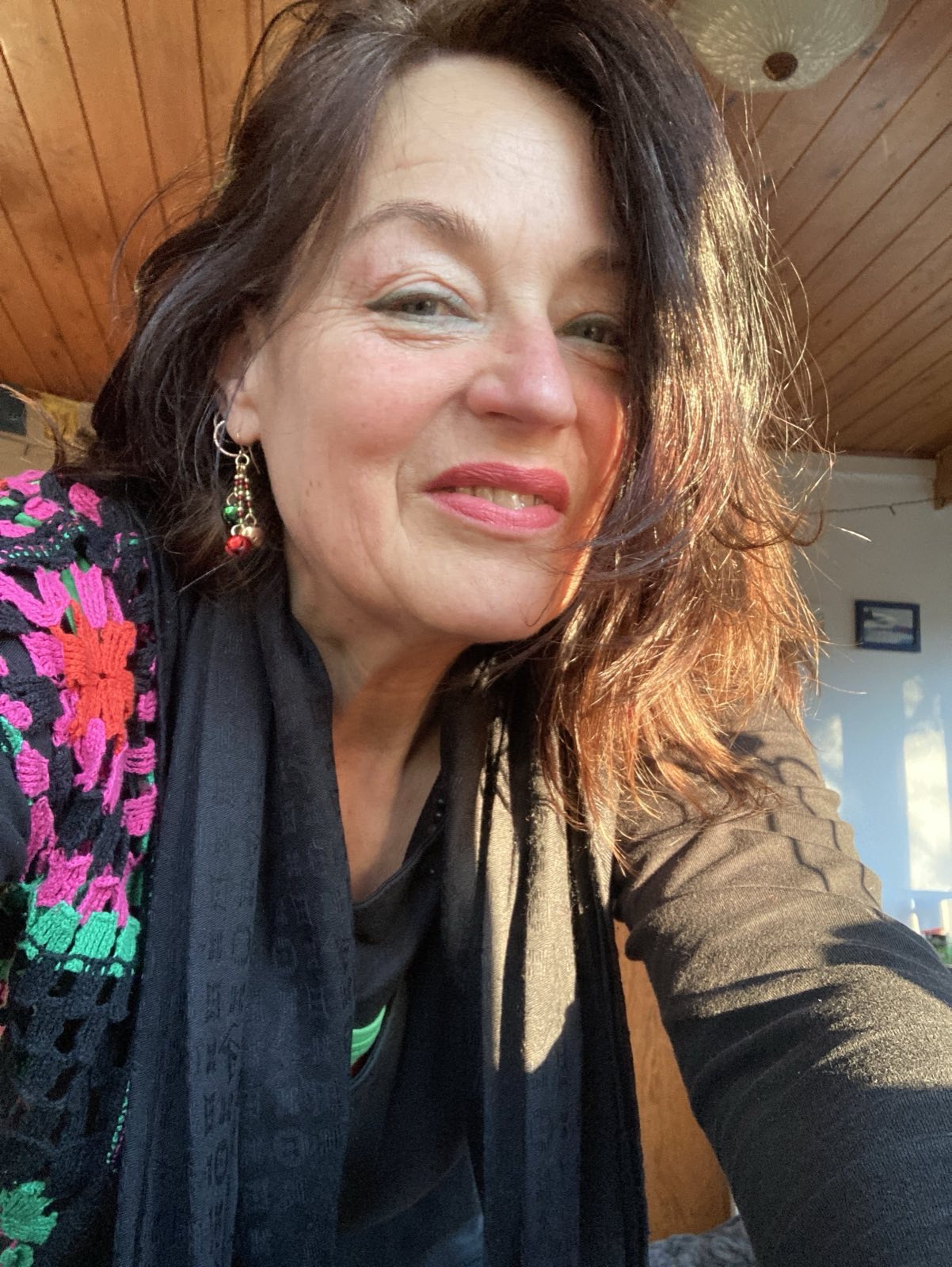Freundliches Porträtfoto von Susanne Jordan